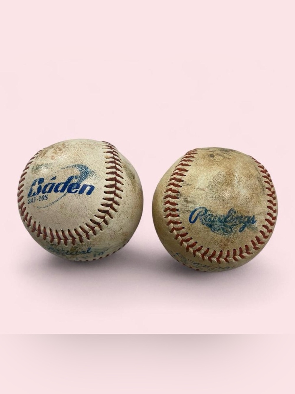 Set of 2 baseballs